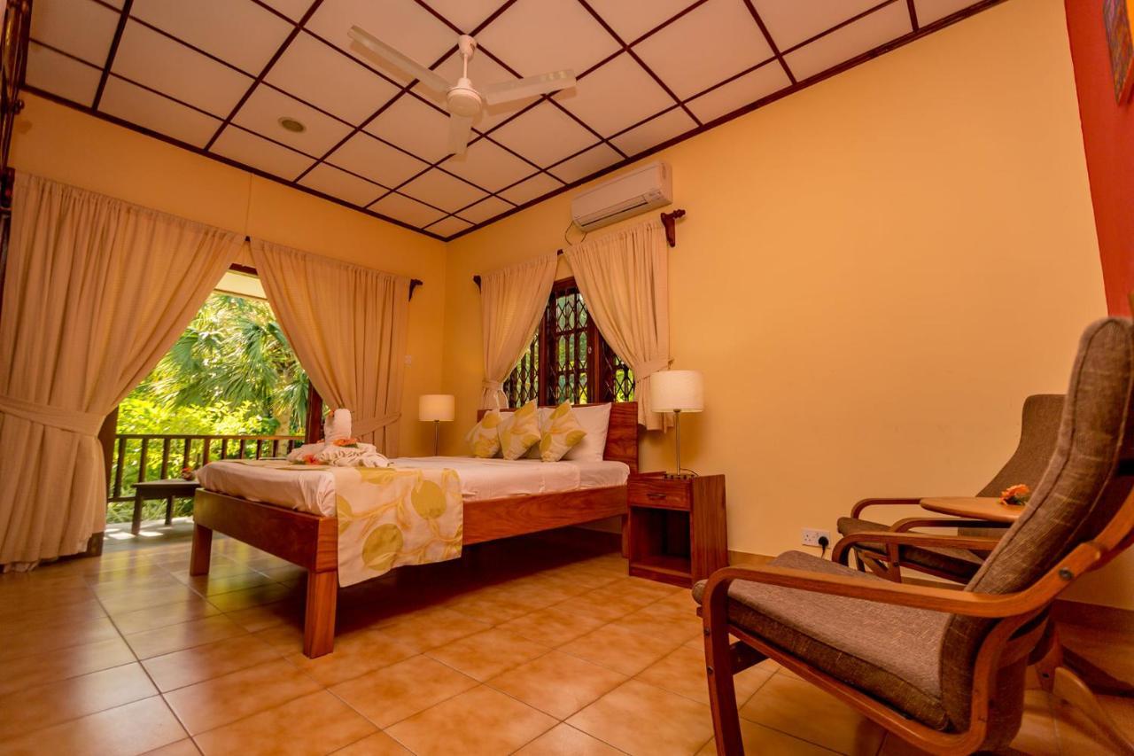 Cote D'Or Chalets Anse Volbert Village  Bagian luar foto