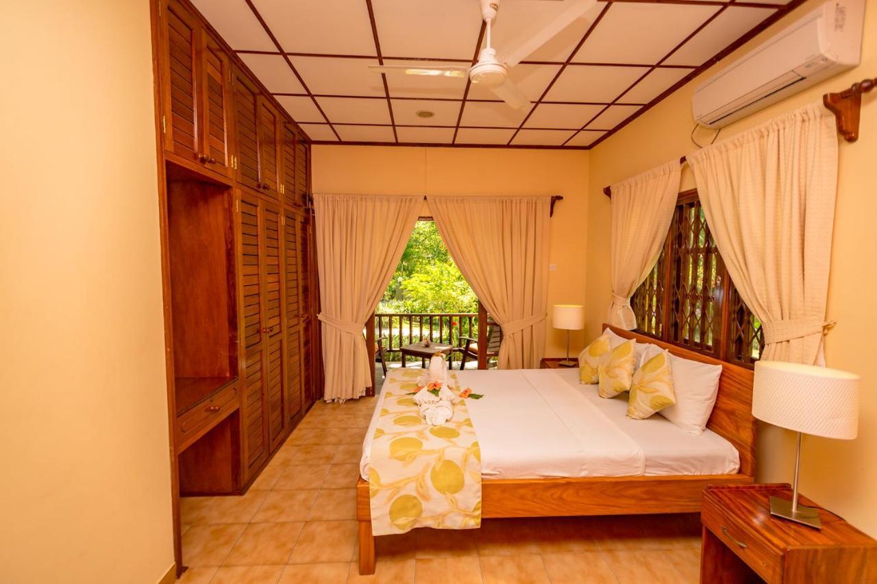Cote D'Or Chalets Anse Volbert Village  Bagian luar foto